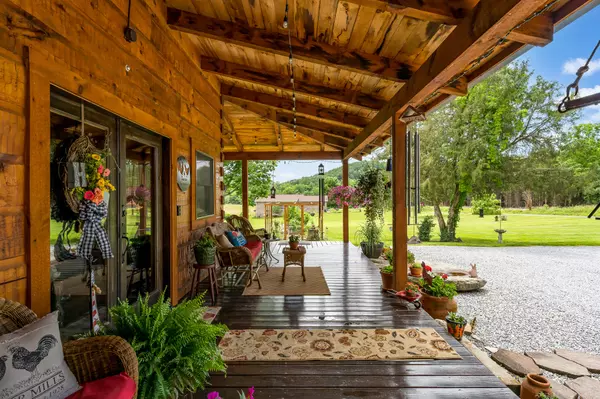 Bluff City, TN 37618,342 Pine Hill RD