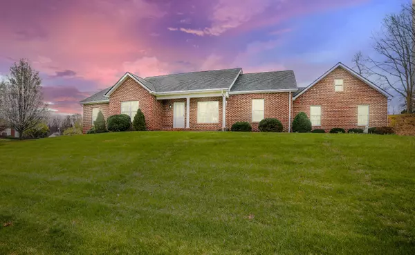 423 Remington CT, Church Hill, TN 37642