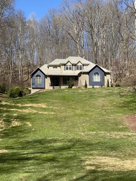 406 Lake DR, Piney Flats, TN 37686