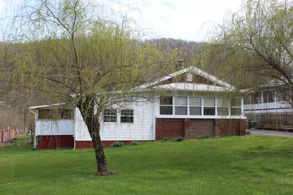 Pennington Gap, VA 24277,456 Joslyn AVE