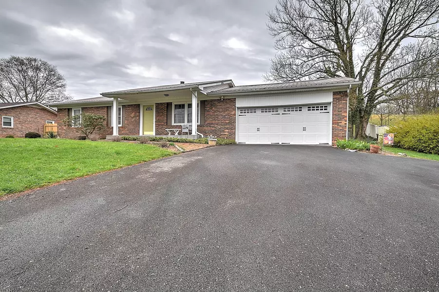 223 Kaluna AVE, Bluff City, TN 37618