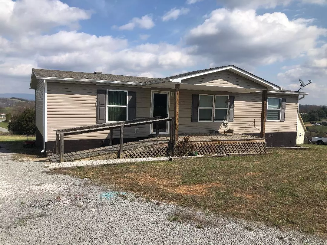 Tazewell, TN 37879,110 Carnation LN