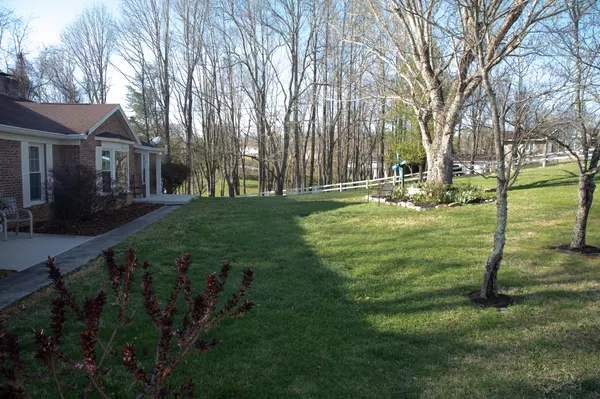 Johnson City, TN 37601,11 Hills CIR