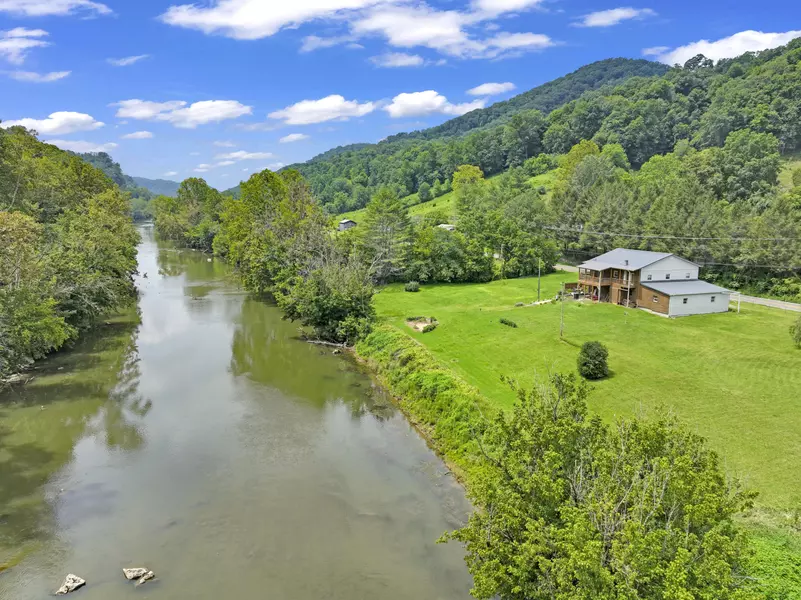 2888 Clinch River HWY, Duffield, VA 24244