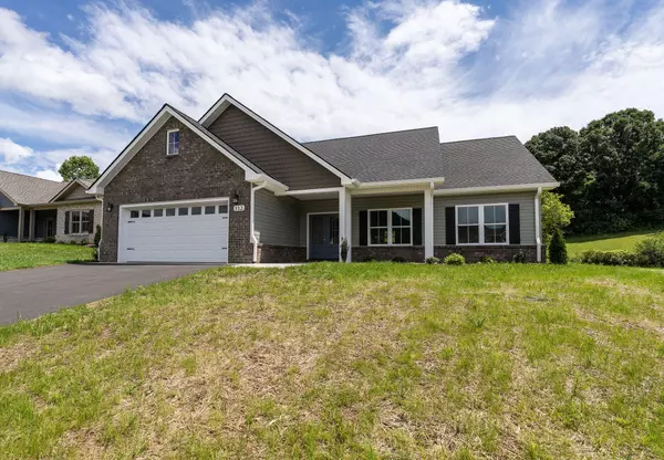 112 Ervin LOOP, Erwin, TN 37650