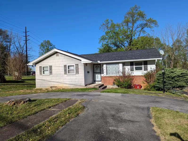 1004 Barton ST, Johnson City, TN 37604