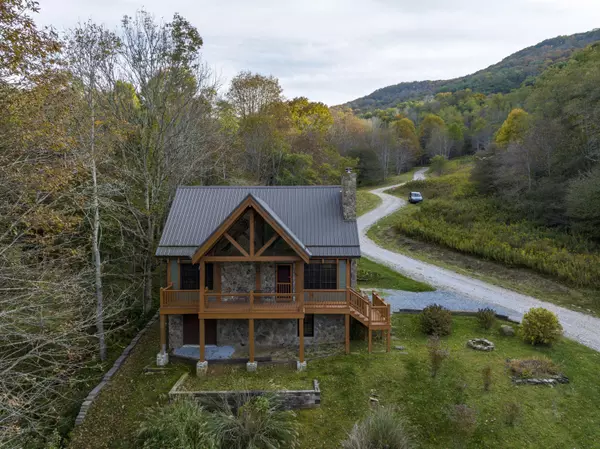 303 White Thorn TRL,  Roan Mountain,  TN 37687