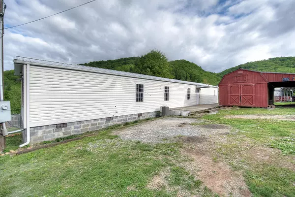 Elizabethton, TN 37643,117 Ug Buckles Rd