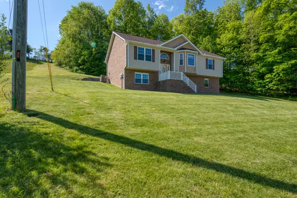 Blountville, TN 37617,235 S Hollow RD