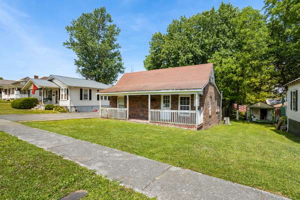 Johnson City, TN 37604,504 Hamilton ST