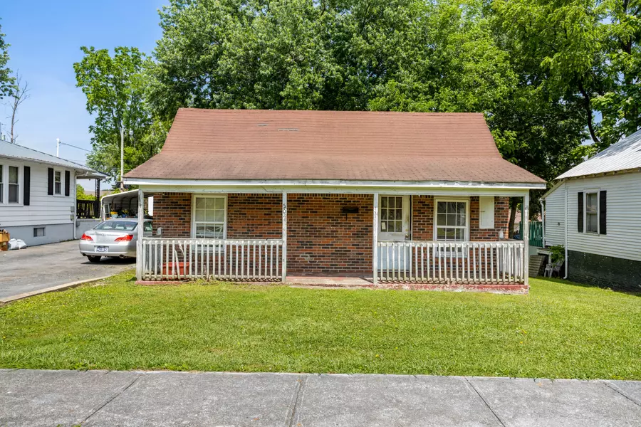 504 Hamilton ST, Johnson City, TN 37604