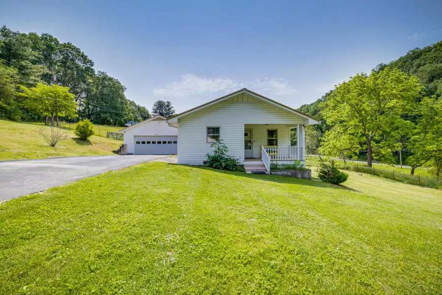 630 South Austin Springs RD, Johnson City, TN 37601