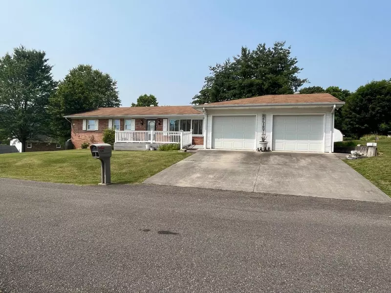 535 Elm ST, Gate City, VA 24251