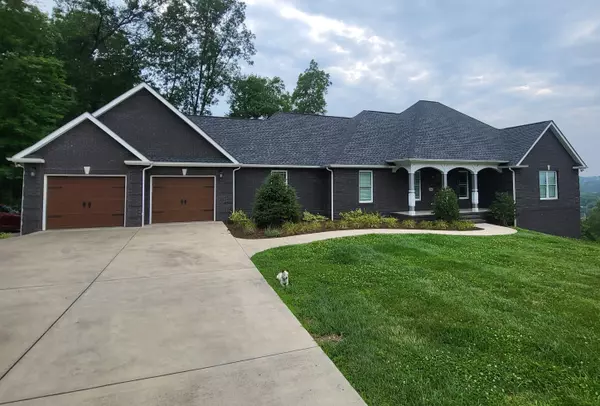 220 Willows Ridge CT, Johnson City, TN 37601