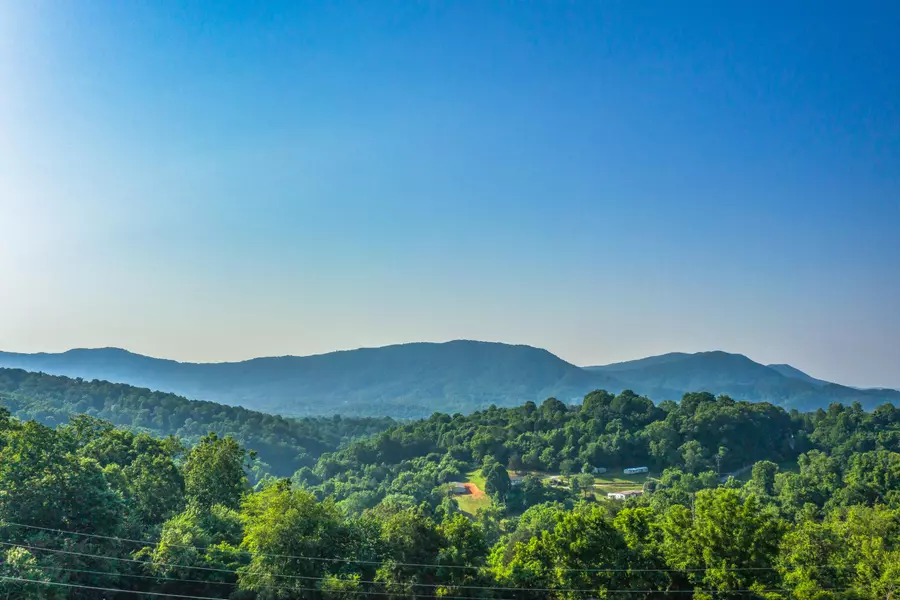 19/20 Dutchess LN, Luttrell, TN 37779