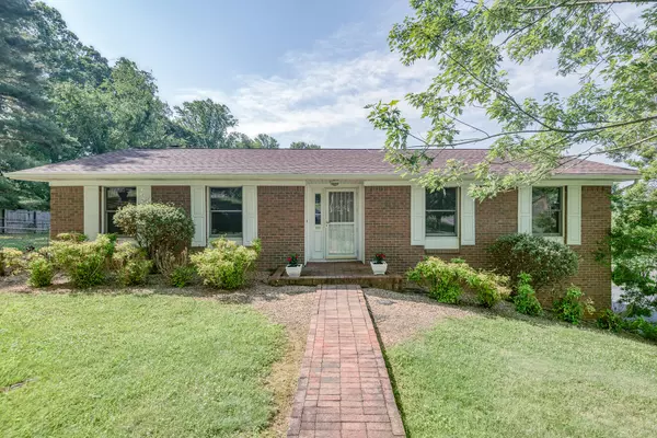 Blountville, TN 37617,316 Clark PL