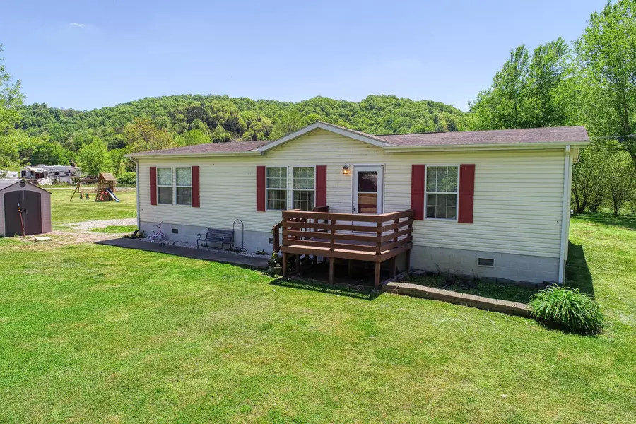 1994 Stanley Valley RD, Surgoinsville, TN 37873