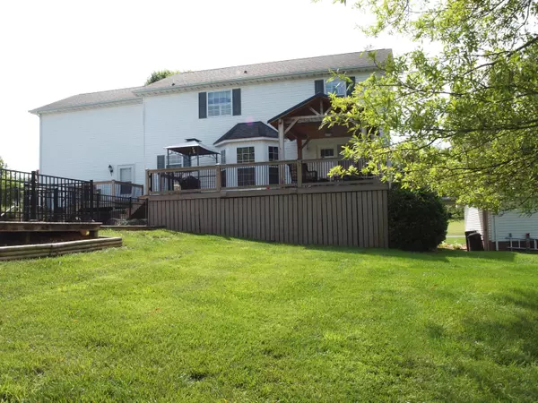 Bristol, VA 24202,17289 Crabtree CT