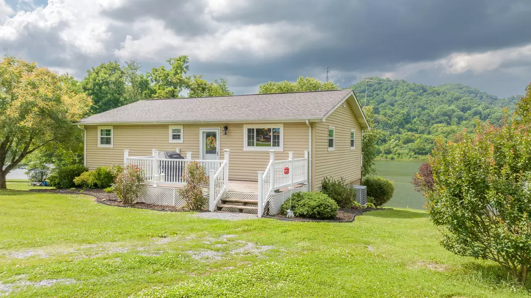 419 Horseshoe Bend RD, Rogersville, TN 37857