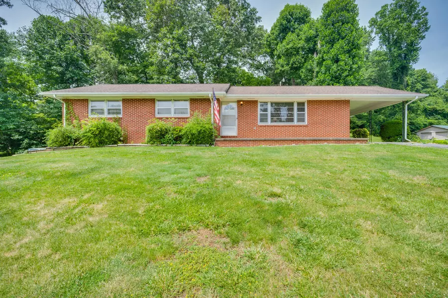 3901 Timberlake RD, Johnson City, TN 37601