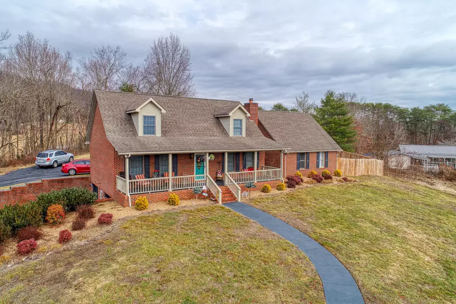 214 Brooks Landing CIR, Rogersville, TN 37857