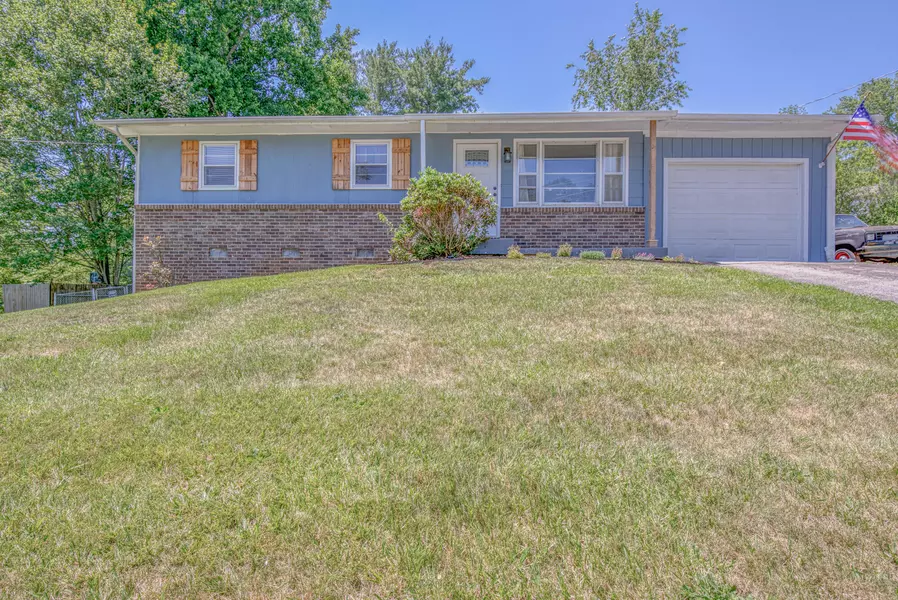 309 Lisa LN, Piney Flats, TN 37686