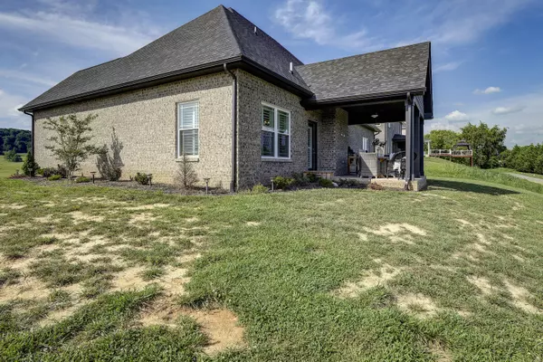 Piney Flats, TN 37686,4107 Maize PL