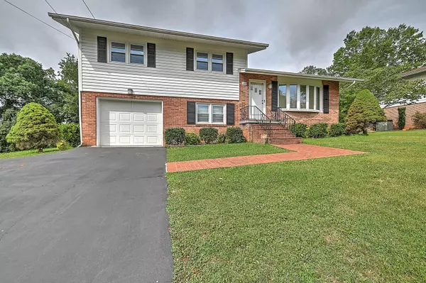 Greeneville, TN 37743,108 Summit DR