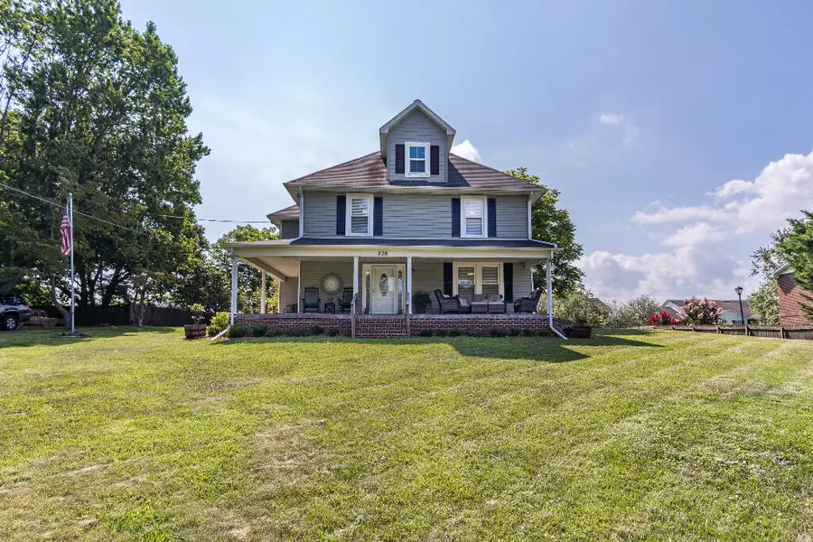 806 Swadley RD, Johnson City, TN 37601