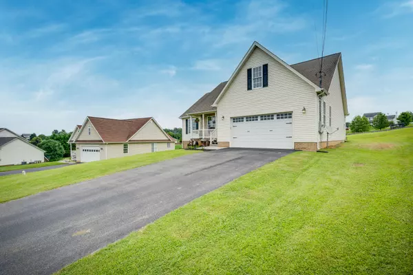 Gray, TN 37615,85 Bend CT