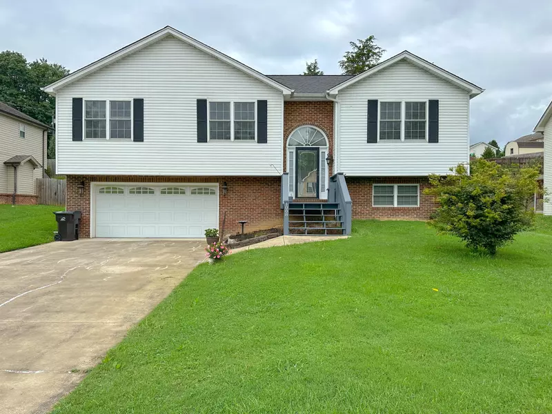 1088 Aberlea Valley CIR, Piney Flats, TN 37686