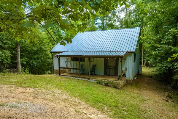 Unicoi, TN 37692,114 Holly Hill RD