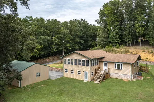 Surgoinsville, TN 37873,249 Ridgehaven DR
