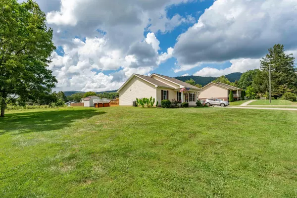 Unicoi, TN 37692,219 Parsley ST