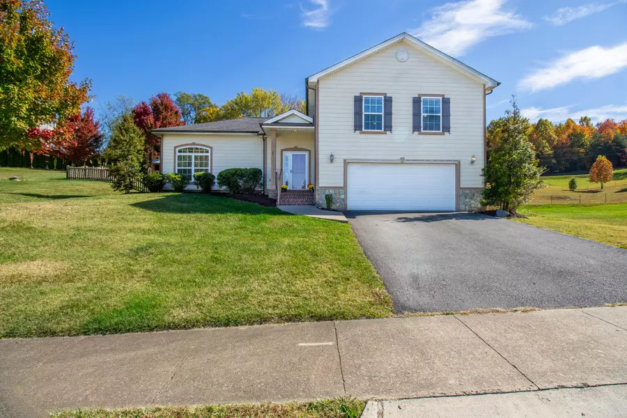 55 Azalea RDG, Johnson City, TN 37601