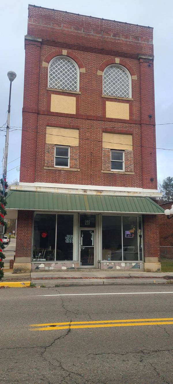 Coeburn, VA 24230,501 Front ST