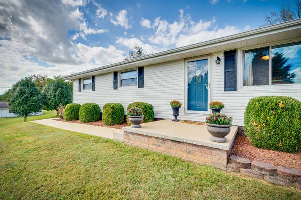 Blountville, TN 37617,424 Suburbia DR