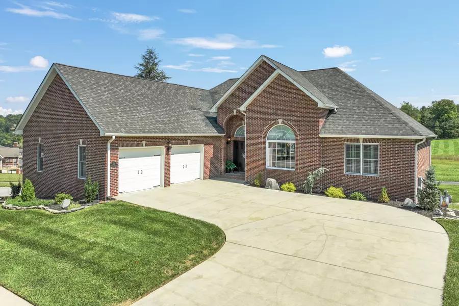 210 Harbor Approach, Johnson City, TN 37601