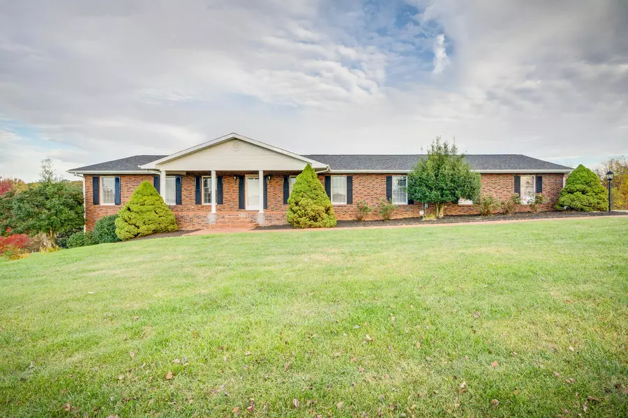 146 Central DR, Johnson City, TN 37601