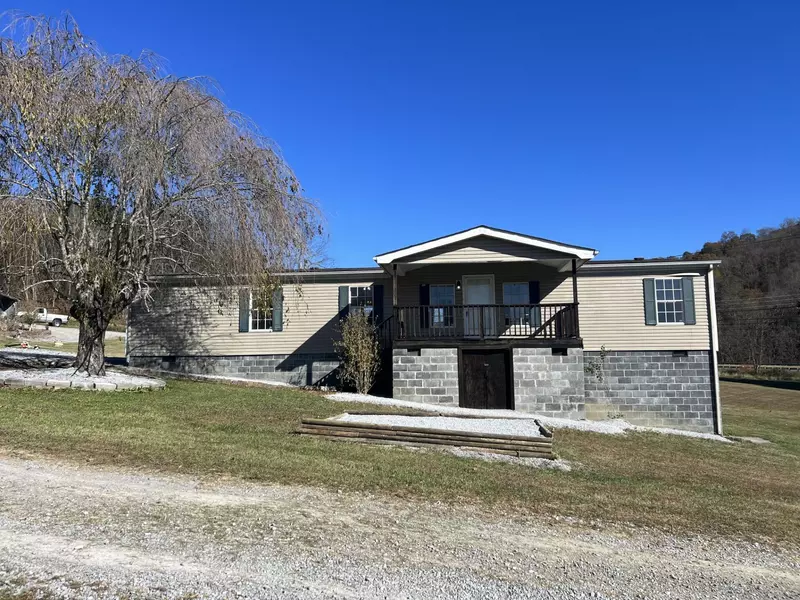 44441 Veterans Memorial HWY, Dryden, VA 24243