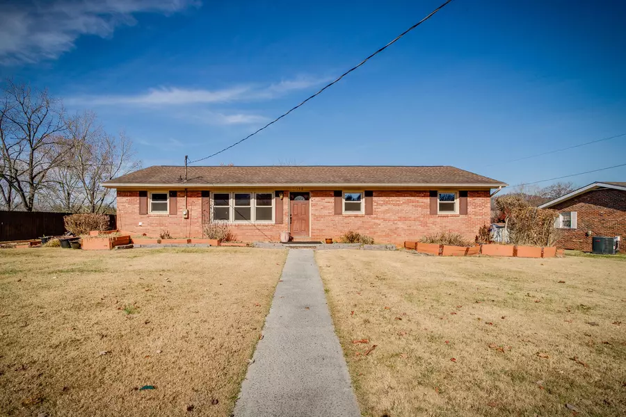 156 Kaluna AVE, Bluff City, TN 37618