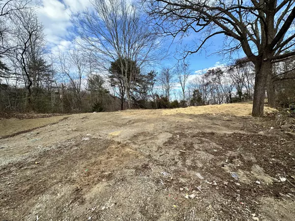 Bluff City, TN 37618,242 Hicks Hill RD