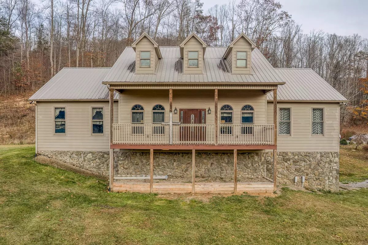 Roan Mountain, TN 37687,153 Perkins Hollow RD