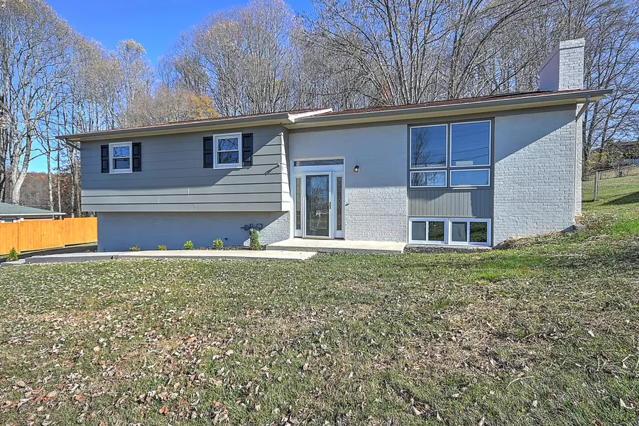 23421 Autumn RD, Bristol, VA 24202