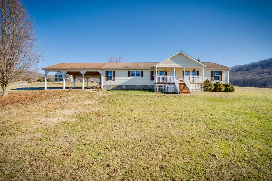 356 Looneys Gap RD, Surgoinsville, TN 37873