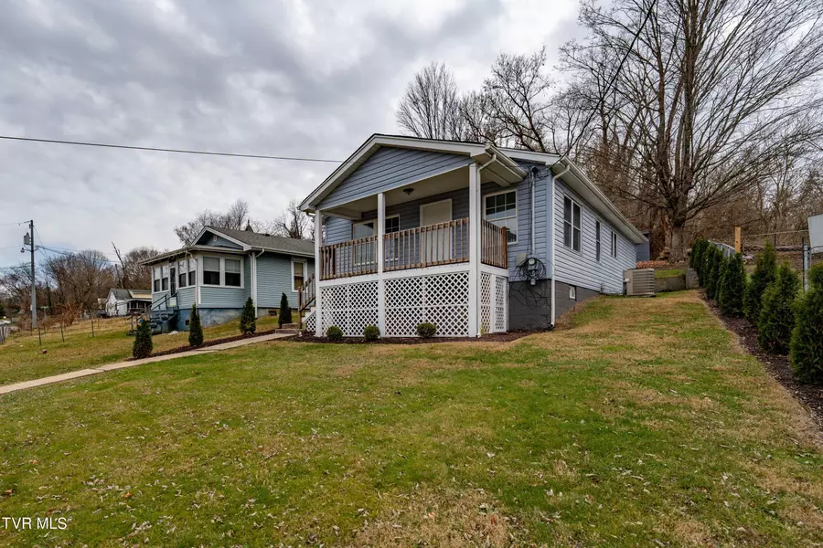 1029 Heather RD, Bristol, VA 24201