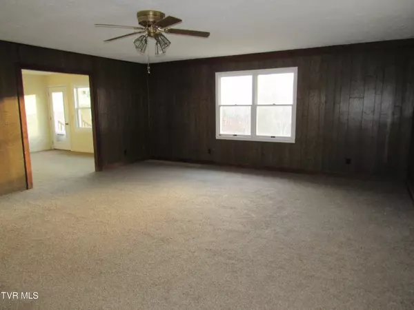 Coeburn, VA 24230,1186 Hamilton Town RD