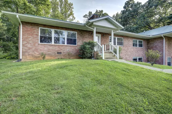 Johnson City, TN 37601,300 Castlewood CT