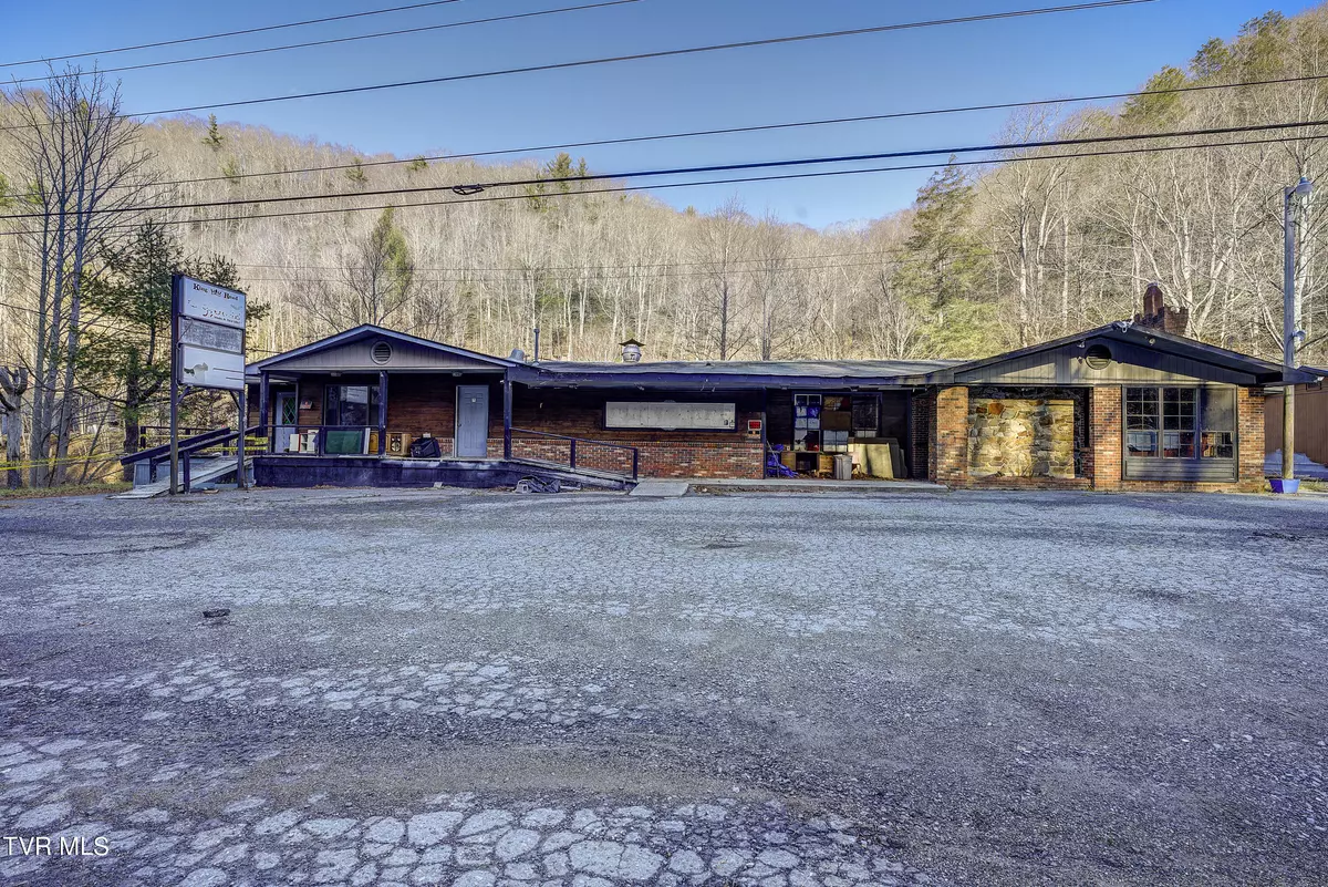 Roan Mountain, TN 37687,9383 Highway 19 HWY