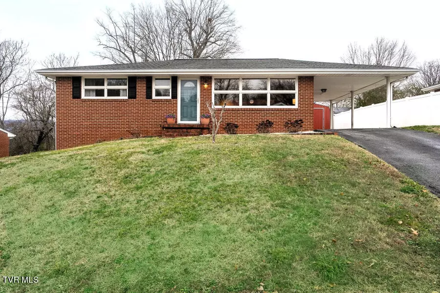 1350 Dewey AVE, Kingsport, TN 37664